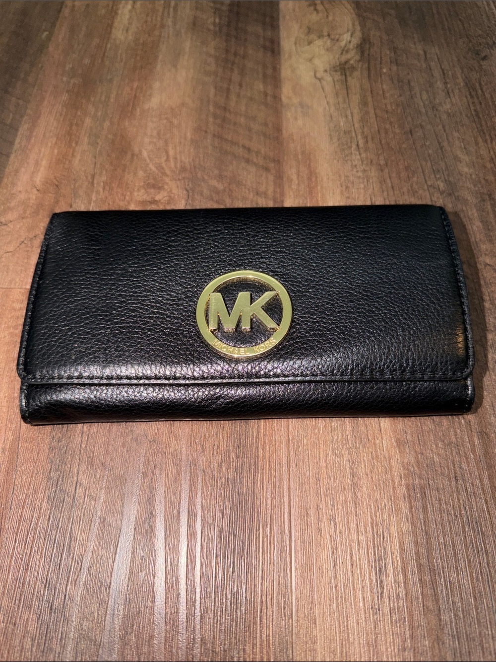 Michael Kors Fulton Black wallet Pebbled Leather EEUC